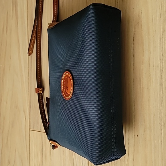 Dooney & Bourke Navy Nylon pouchette crossbody bag - Picture 3 of 16